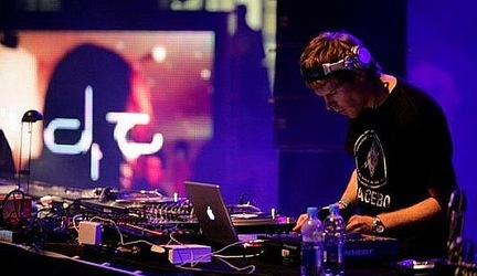 DJ Gregor Tresher